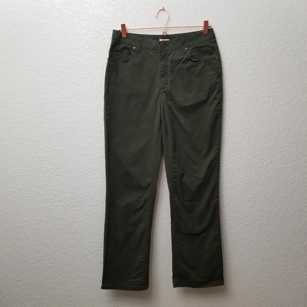 EUC St. John's Bay Stretch Pant. Green 12
